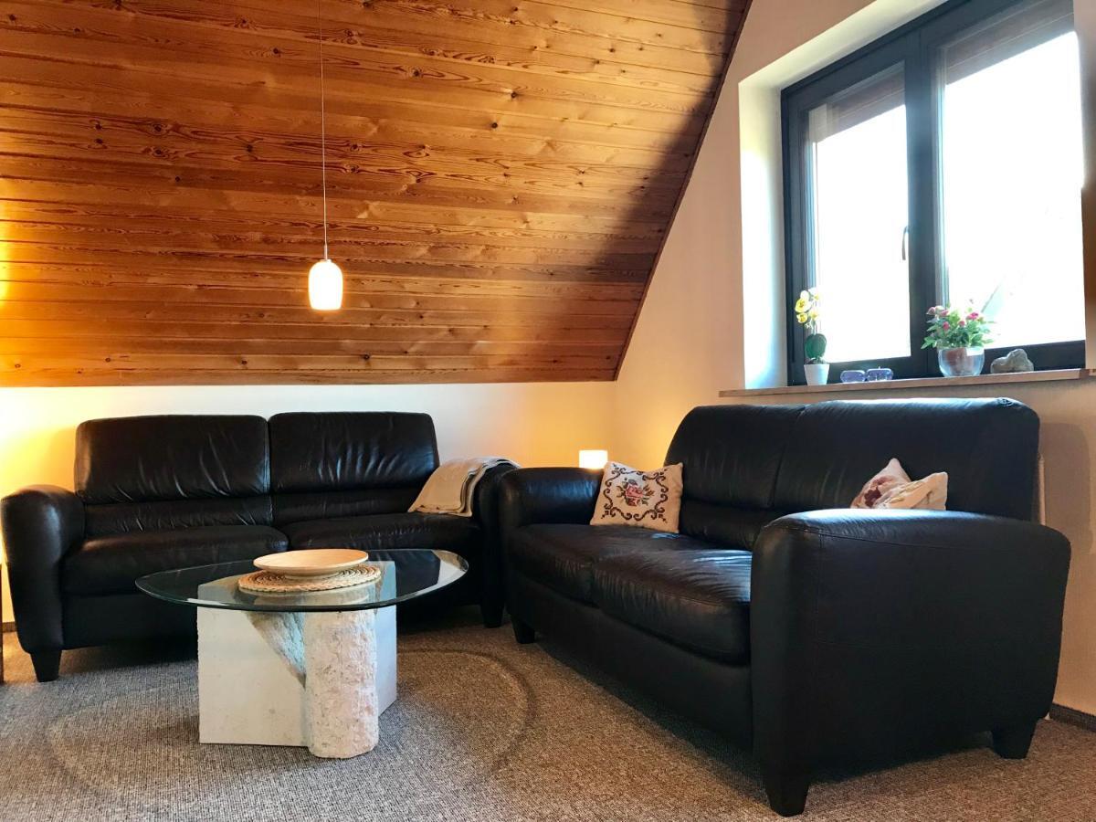 Mal Steinbock _ Ferienwohnung Anni Маленте Екстериор снимка
