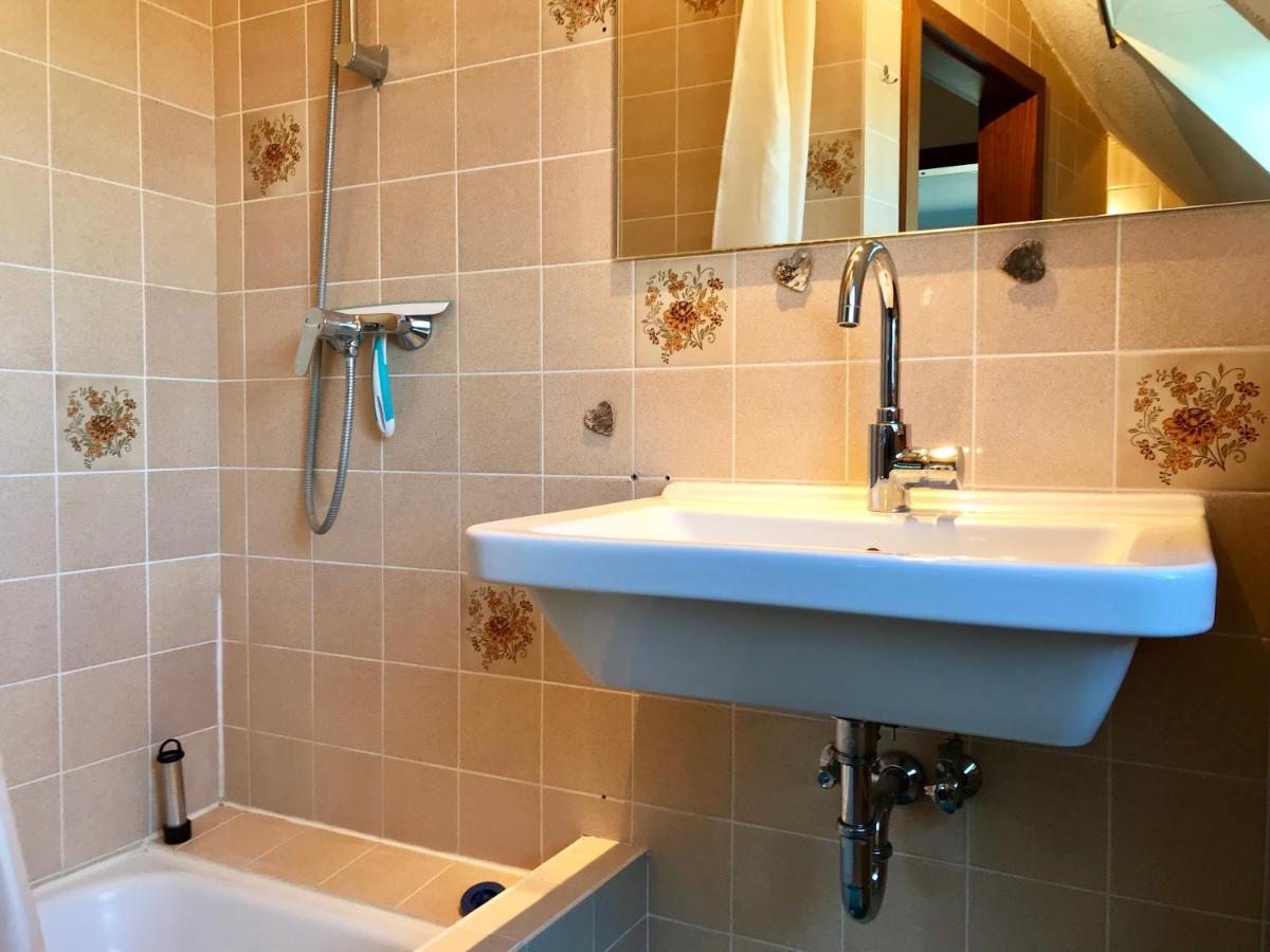 Mal Steinbock _ Ferienwohnung Anni Маленте Екстериор снимка